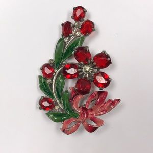 1930s hand painted brooch.
